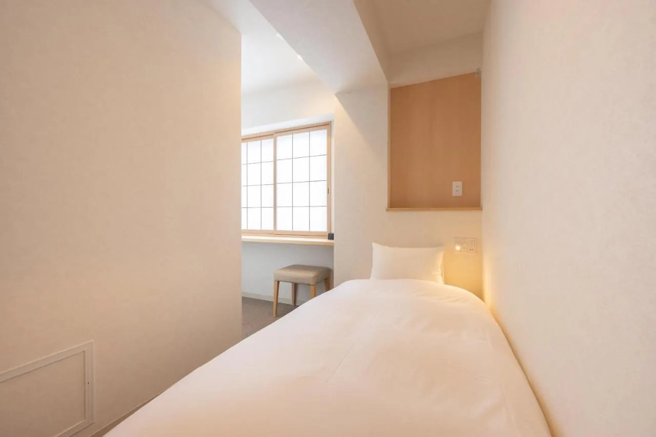 Fuji Hotel Kyoto Gojo 0*,